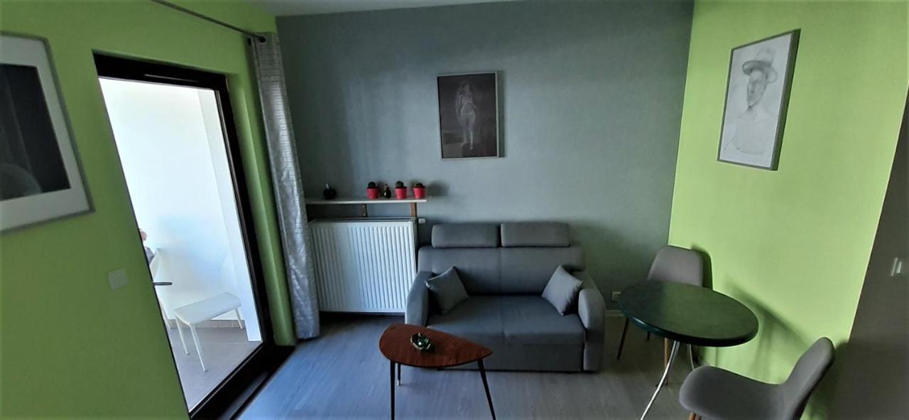 Green Wilanow Apartment With Free Parking Warsaw Luaran gambar